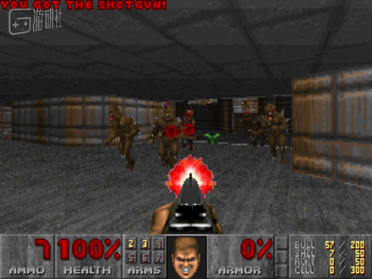 dos版doom,但是我不确定是不是我玩的