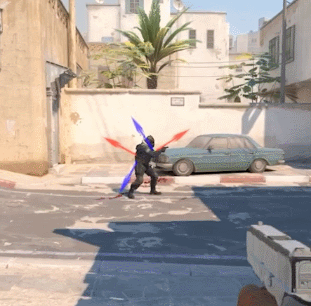 像是燃烧瓶的燃烧区域以及蔓延轨迹也变得更加真实连贯，便于玩家进行直观判断