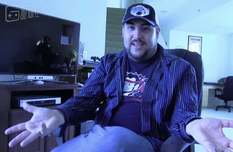 约翰·贝恩同时也是《星际争霸2》首位播音员