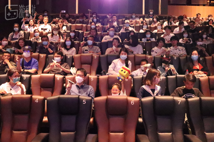 5月27日，北京社友观影团