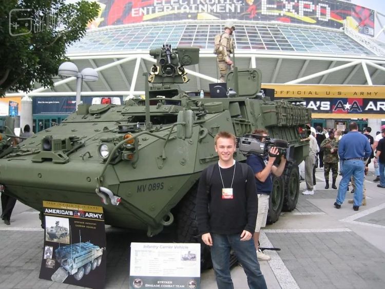 2003年E3展上的《美国陆军》促销活动