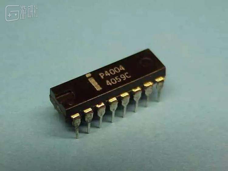 Первый интел. Микропроцессор Intel 4004. Первый микропроцессор i4004. Первый микропроцессор Интел 4004. Intel 4004 1971.