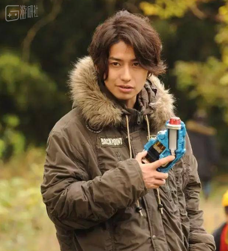 武田航平在《假面骑士Build》中出演的猿渡一海