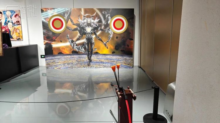 展览现场的欧米茄射箭游戏，欧米茄也是源于系列前作ff5中的隐藏boss