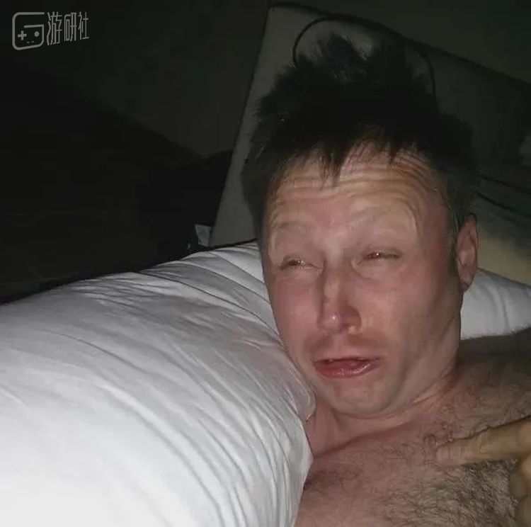 偷东西记得动静小点，别把人吵醒了