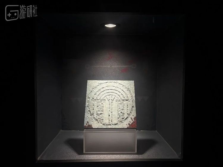 “拱门”与“呼救”