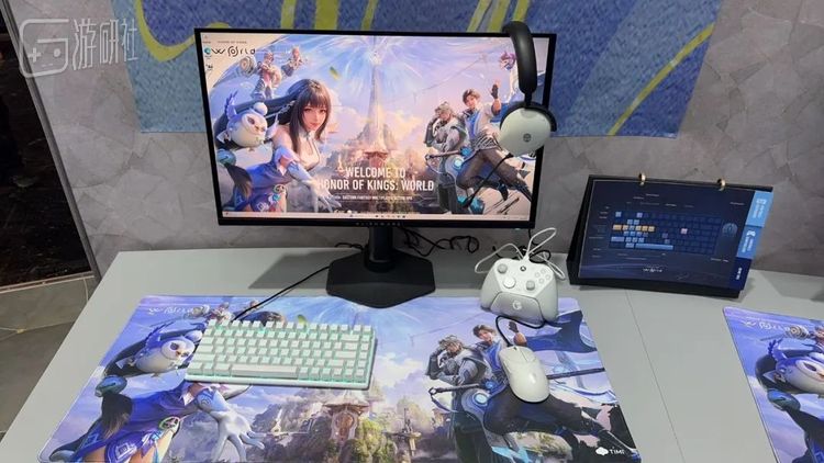 《世界》的试玩机都配备了Gamesir 手柄