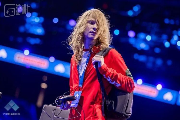 06年出生的EndingWalker今年也只有19岁