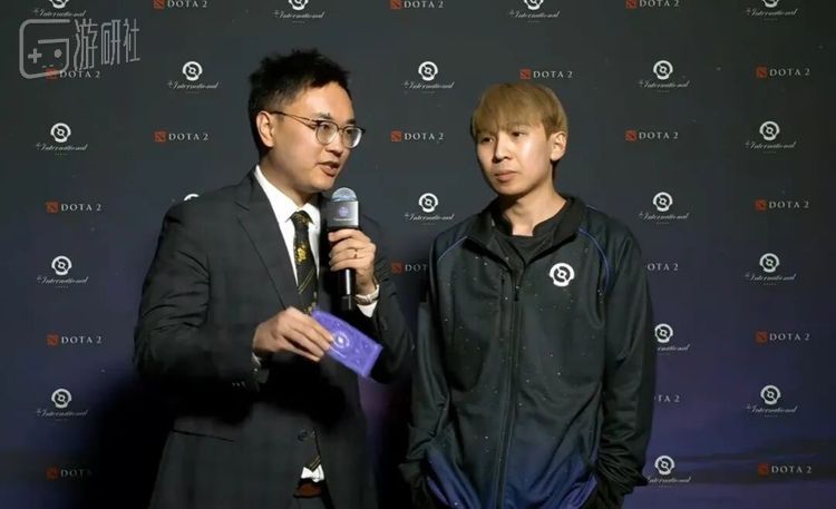总决赛晋级采访，“自己等了这天也等了很多年，希望这次不留下遗憾”