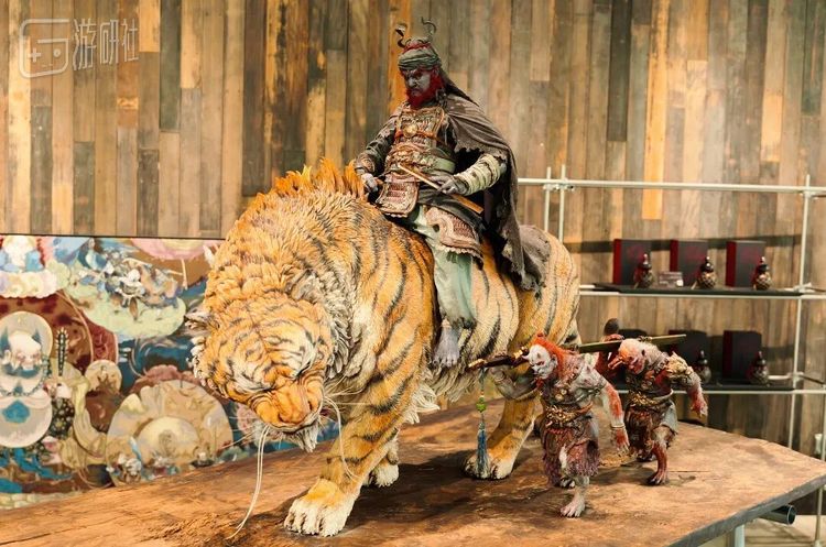 一进门你就能看到钟馗的大型雕塑