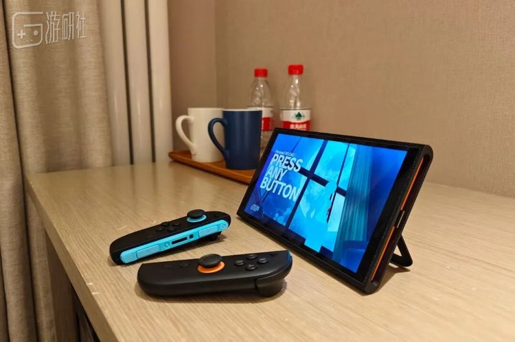 瘫在酒店椅子上享受也是一个道理