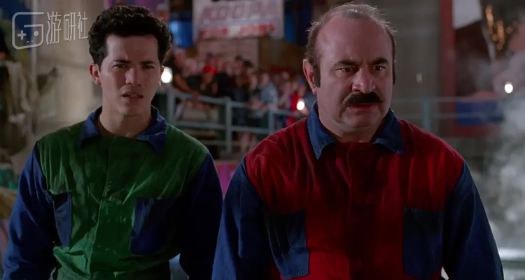 1993年拍摄的《超级马里奥兄弟》就是典型案例：全片基调都很成人黑暗，马里奥和路易吉也变成了养父子关系