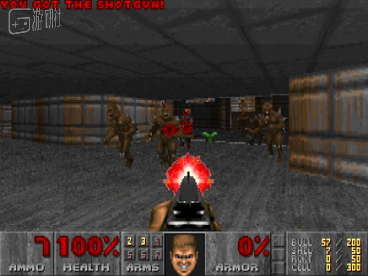 dos版doom，但是我不确定是不是我玩的- -