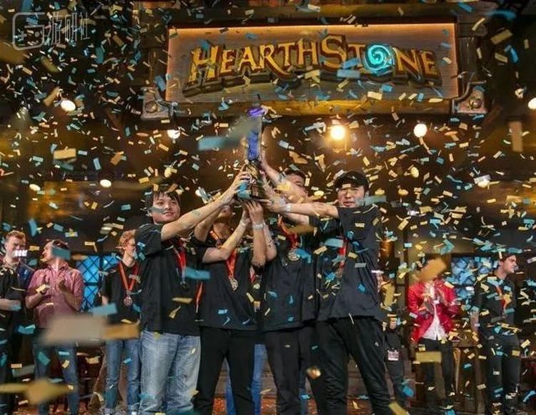 《炉石传说》中国队取得冠军