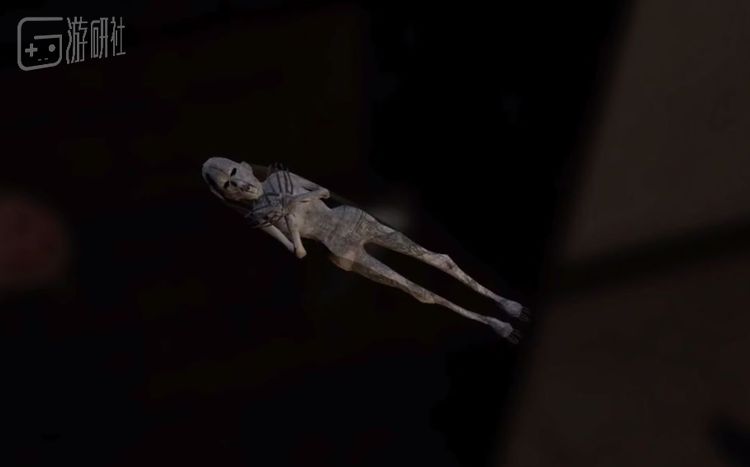 如果你发现自己的妈妈有这种玩偶，那还是快跑吧