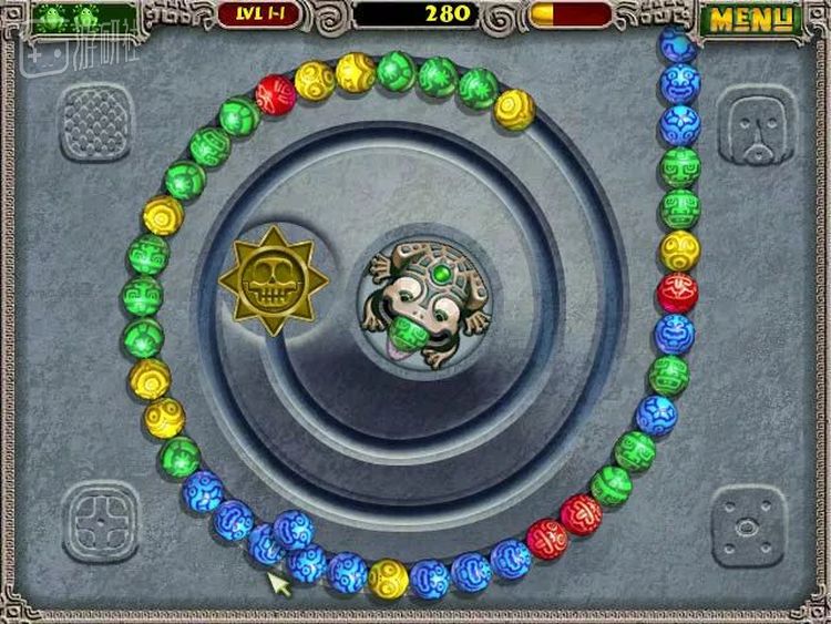 《祖玛》第一关截图，很有《旋转泡泡》的既视感