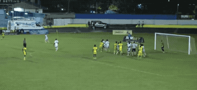 守门员国家队首秀就进球也是溜得飞起