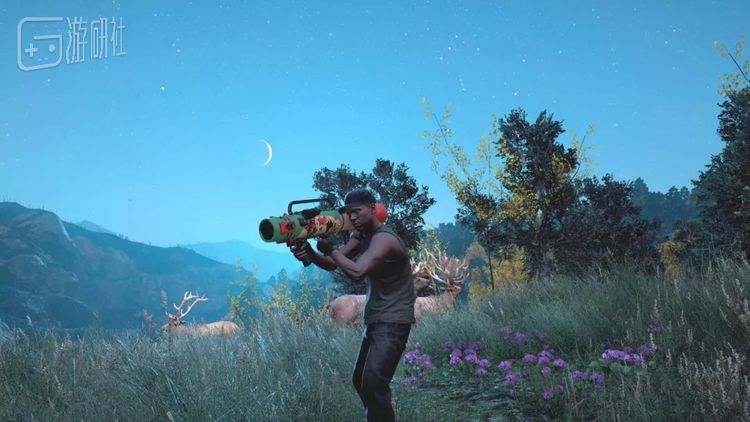 我建的黑人主角，完美地与黑夜融为一体。其实我想问的是——这RPG配色骚不骚啊啊啊？