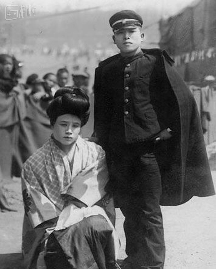 嗯…现实里大概是这样的