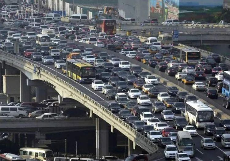 北京国贸一带，真宵就在附近上班