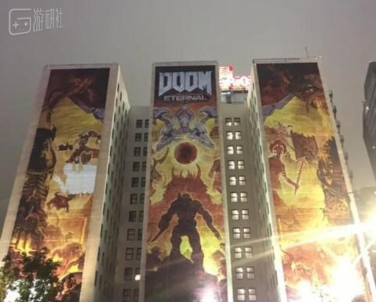 E3酒店外墙的《毁灭战士》已经画好了