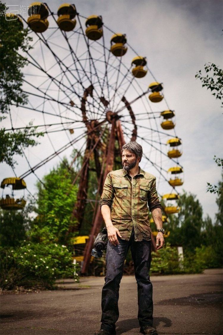 国外著名coser作品《最后生还者》在切尔诺贝利取景