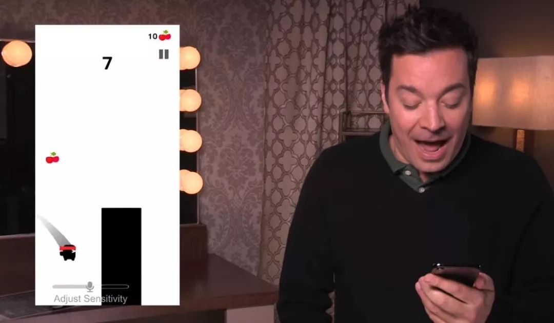主持人Jimmy Fallon玩Ketchapp的声控游戏《英雄就要吼》 主持人Jimmy Fallon玩Ketchapp的声控游戏《英雄就要吼》