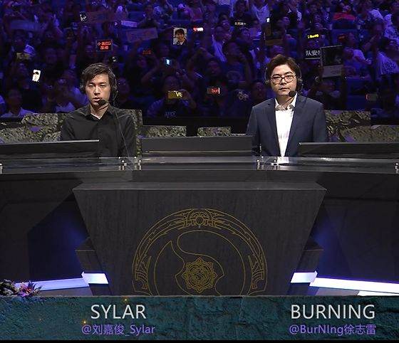 Sylar刘嘉俊(左)BurNing徐志雷(右) Sylar刘嘉俊(左)BurNing徐志雷(右)