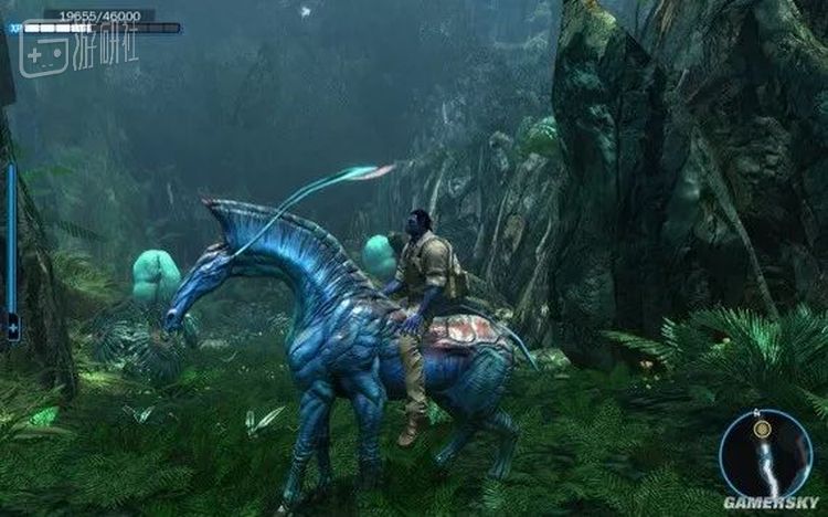 《阿凡达》当时也出了游戏，玩家在中间要选择自己的阵营，挺新颖的