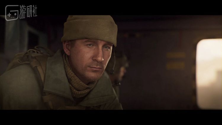 只要花点钱，你甚至可以看到没有胡子的普莱斯队长