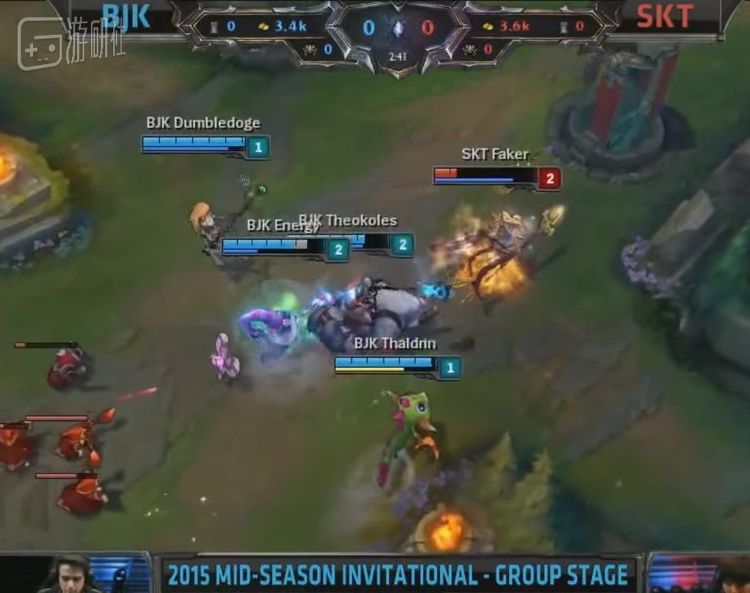 左上角的风女就是Dumbledoge