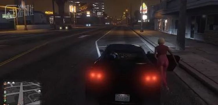 召唤一位街边的女郎上车