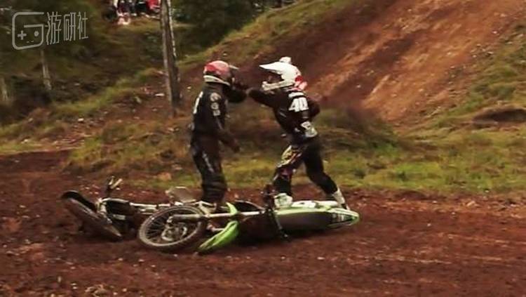 别我车，你以为玩游戏啊！