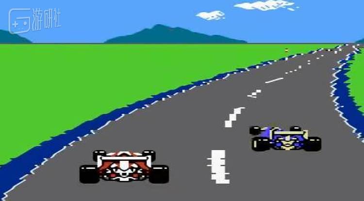 请对比一下塞纳出事时赛车的涂装和游戏中的赛车颜色