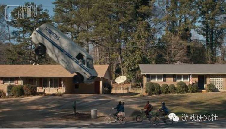 超能少女拥有的力量帮助伙伴们逃脱政府追捕