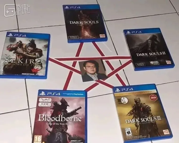 比如玄学家就相信集齐所有魂系作品+宫崎英高的照片可以召唤《Elden Ring》