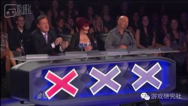 在2010年，Lindsey Stirling在美国达人秀的1/4决赛上被淘汰