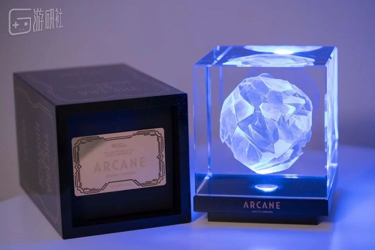 海克斯科技的时代伴随着首映式邀请函一起到来了