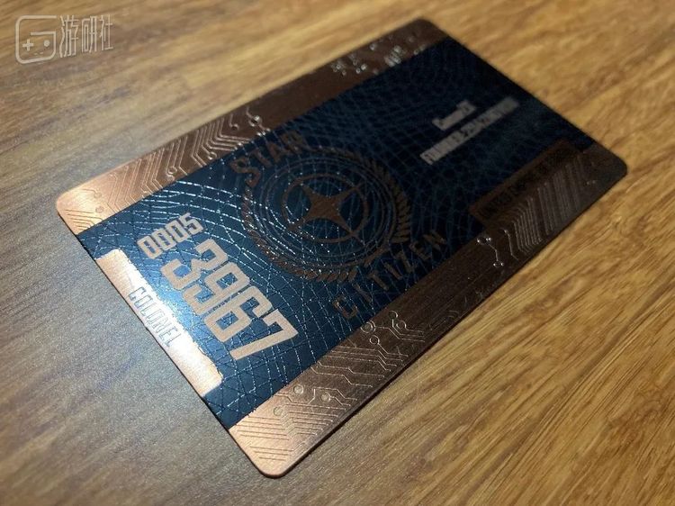 还真是铜制的，细节做得还不错