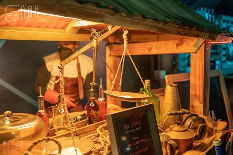 同行的记者朋友在咖啡店点了一杯热冷萃，我大为惊讶