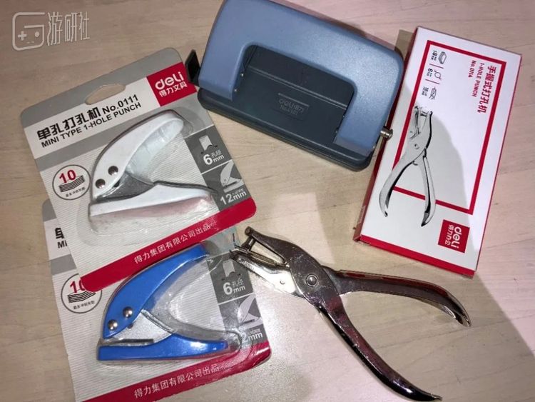 罗渣翻出了全部5个拍给我看（本文并非任何形式的商业合作）