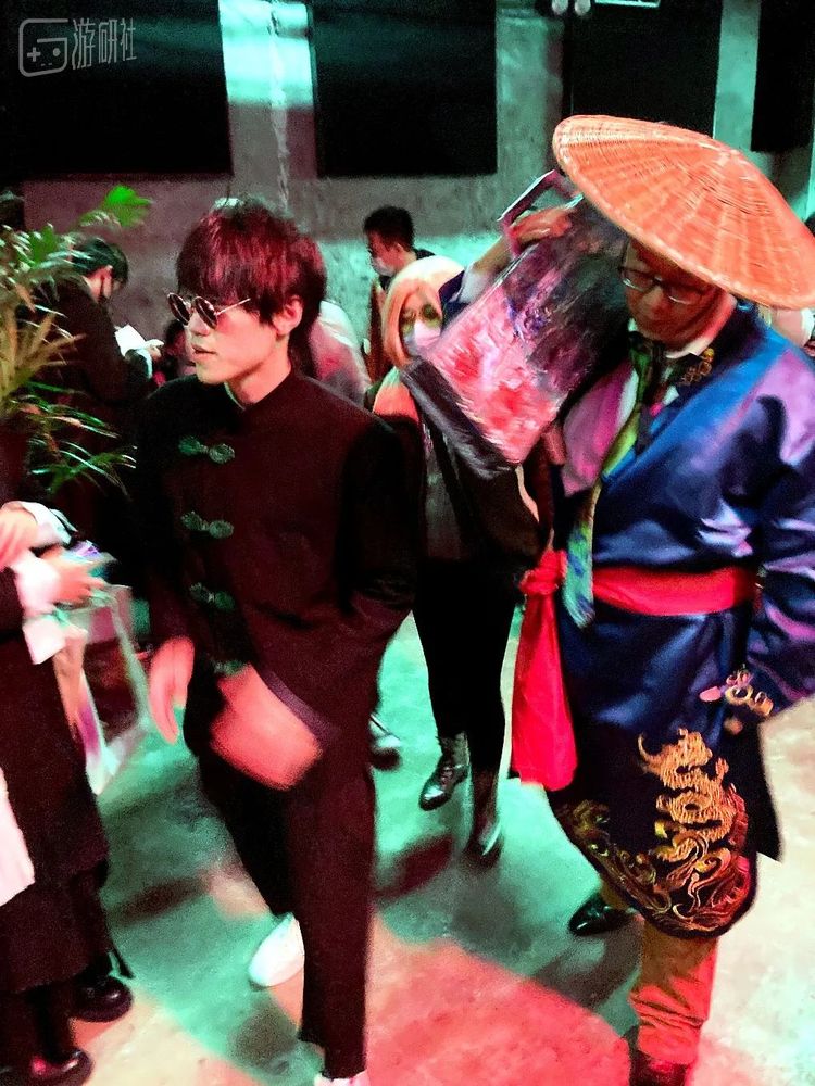 这种场面不是每天都能见到的