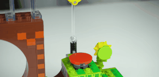 能把索尼克真正弹起来的红色弹簧，动图图源Youtube@Tiago Catarino