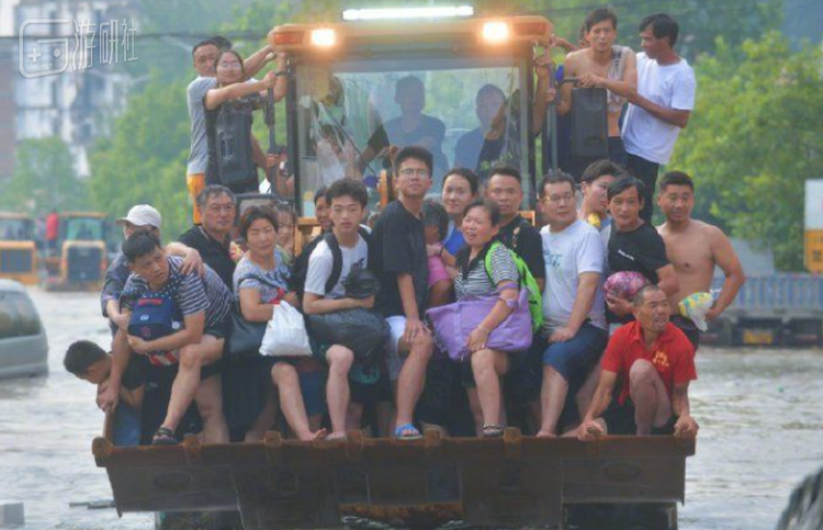 2021年7月河南郑州特大暴雨，摄影/广州日报·新花城记者 邱伟荣