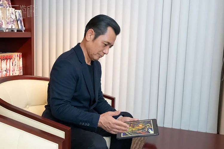 原哲夫展示已经数据化的“漆月魁渡”