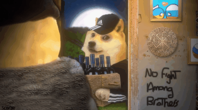 墙上挂着两国国旗的画像，下面写着“No Fight Among Brothers”