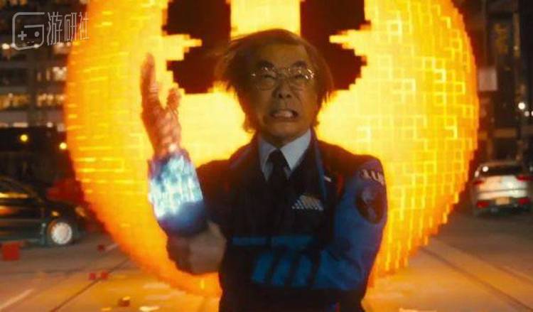 电影中这个逗逼教授并不是岩谷彻本人出演