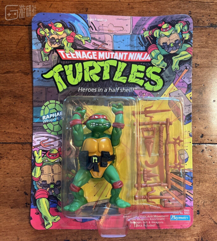彩星依照动画设定生产的忍者神龟可动人偶
