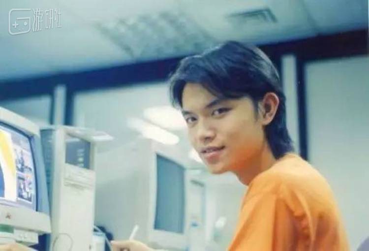 刚加入风雷时候的陈少鸿，《圣女之歌》88万字剧本就是出自他之手