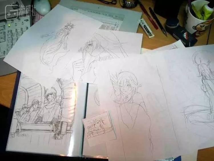 《圣女之歌》当时的手绘人设图